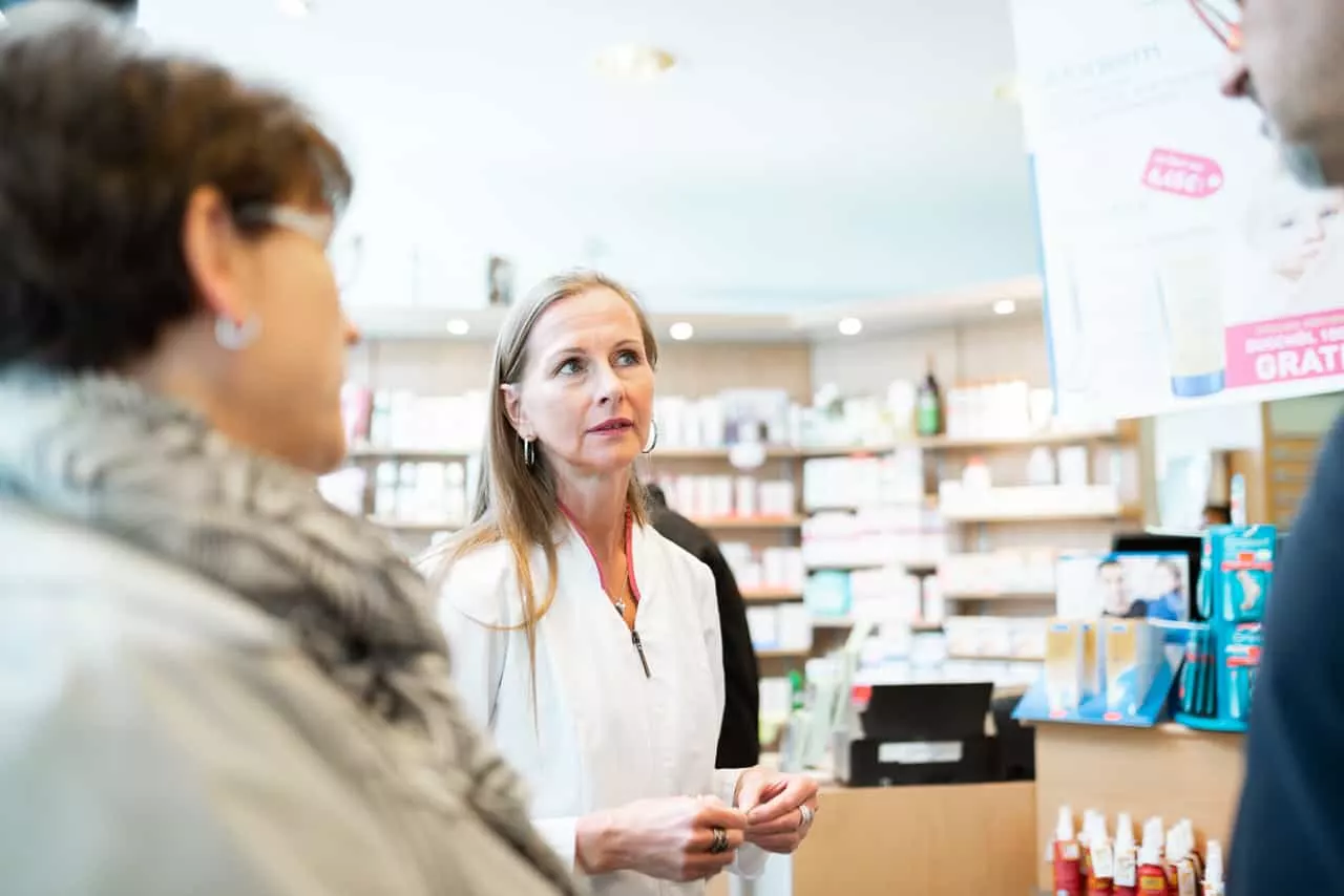 Beratung in der Neuen Heckinghauser Apotheke